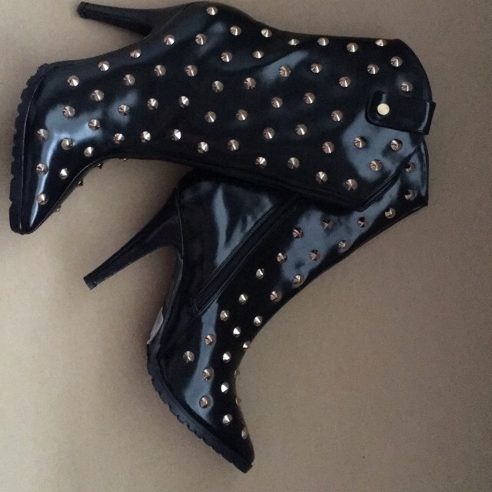 Cape Robbin Heels